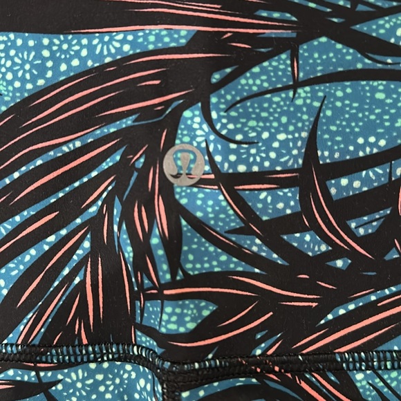 COPY - Lululemon leggings - Picture 3 of 3